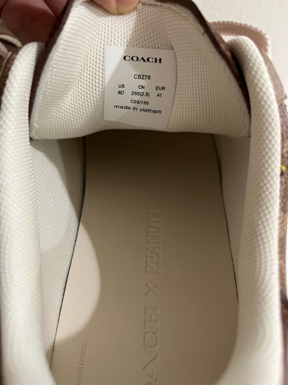 NIB  Limited Coach X Peanuts men Sneaker Signature Canvas size 8D - Picture 9 of 9